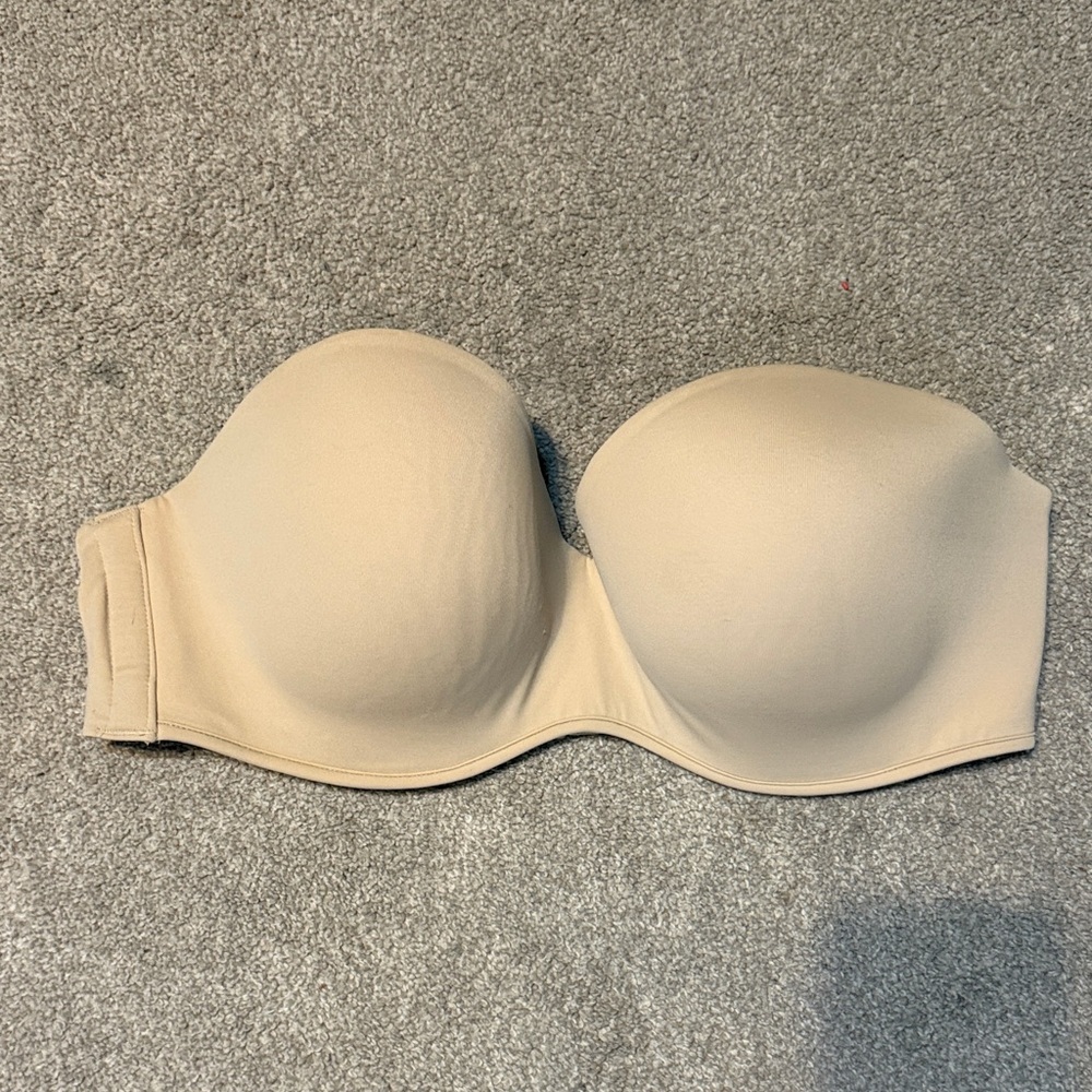Cacique Nude Strapless Lightly Lined Bra Size 40 C